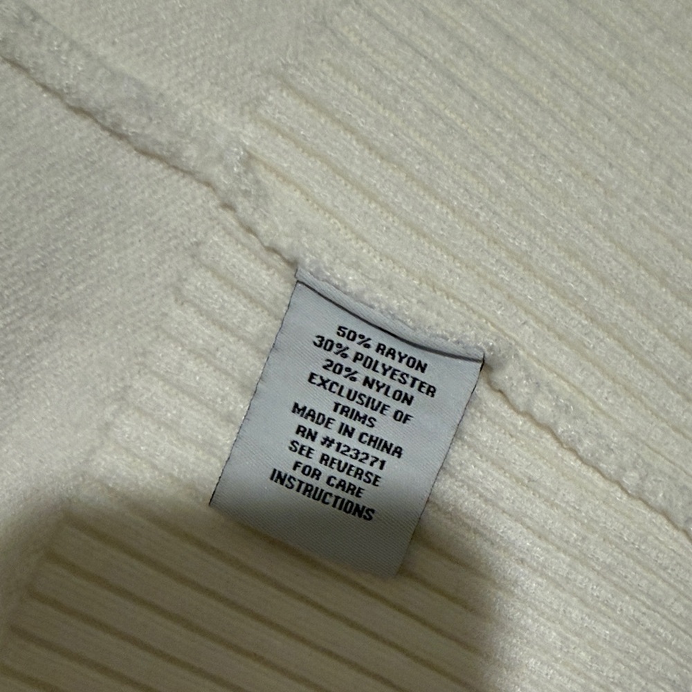 White Zip-Up Sweater Hoodie - Picture 6 of 6